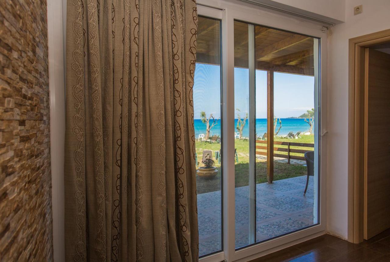 Laura Beach House Alykés Eksteriør bilde